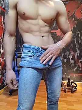 jhonny thes28 online show from May 22, 2026, 8:14 pm