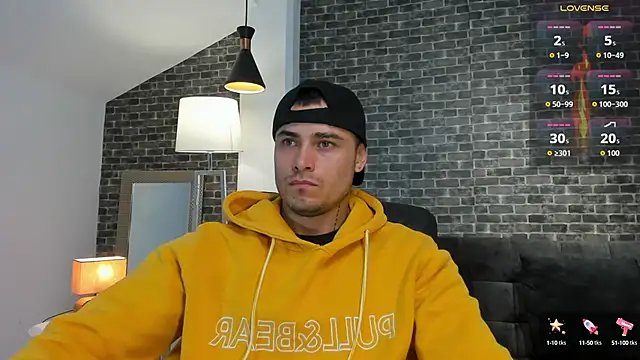 Snapshot of connorsmiith chatting on October 14, 2025, 12:06 pm connorsmiith online show from October 14, 2025, 12:06 pm