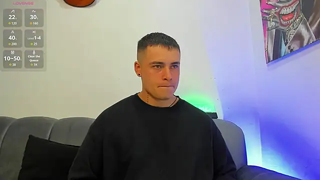 Snapshot of connorsmiith chatting on October 31, 2025, 2:12 am connorsmiith online show from October 31, 2025, 2:12 am