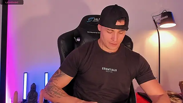 connorsmiith online show from July 6, 2026, 12:46 pm