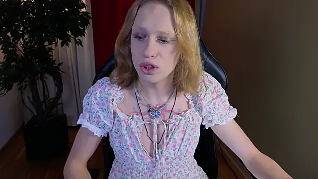 BarbieRichy online show from November 21, 2025, 10:25 am