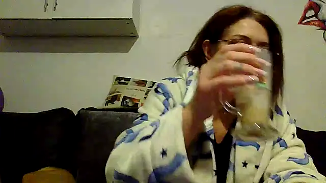 RubyyRosee online show from February 1, 2026, 6:23 am