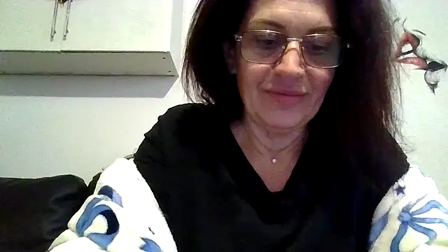 Snapshot of RubyyRosee chatting on April 21, 2026, 5:47 am RubyyRosee online show from April 21, 2026, 5:47 am