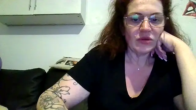 Snapshot of RubyyRosee chatting on April 26, 2026, 6:22 am RubyyRosee online show from April 26, 2026, 6:22 am