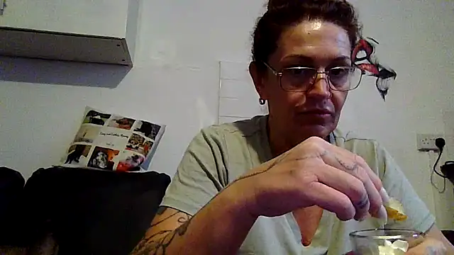 Snapshot of RubyyRosee chatting on May 28, 2026, 5:05 am RubyyRosee online show from May 28, 2026, 5:05 am