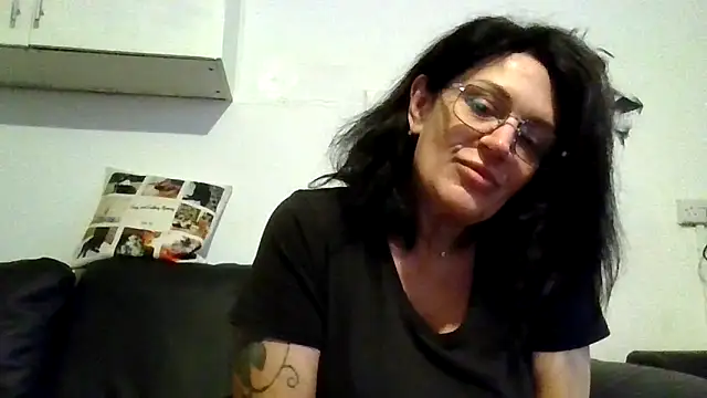 Snapshot of RubyyRosee chatting on June 4, 2026, 5:35 am RubyyRosee online show from June 4, 2026, 5:35 am