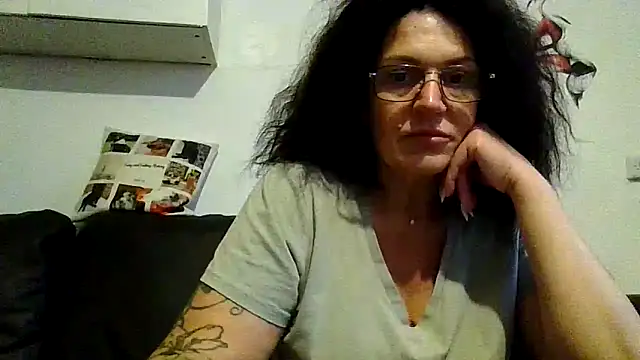 Snapshot of RubyyRosee chatting on June 12, 2026, 5:17 am RubyyRosee online show from June 12, 2026, 5:17 am
