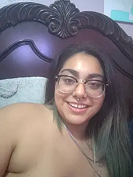 Lovelyrainn online show from November 8, 2025, 11:03 pm