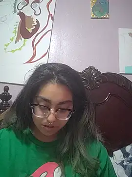 Lovelyrainn online show from November 29, 2025, 11:24 am