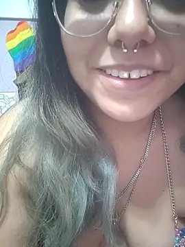 Lovelyrainn online show from December 1, 2025, 12:21 pm