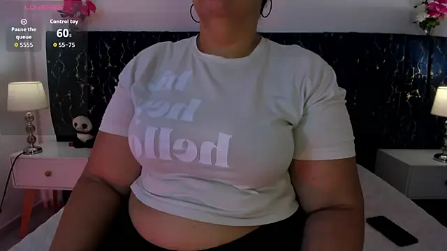 Snapshot of katte_landerr chatting on May 8, 2026, 10:09 am katte landerr online show from May 8, 2026, 10:09 am