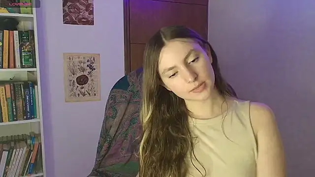 Snapshot of velvet__moon chatting on February 23, 2026, 3:15 am velvet moon online show from February 23, 2026, 3:15 am