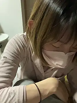 Snapshot of usako_2025 chatting on January 13, 2026, 12:43 pm usako 2025 online show from January 13, 2026, 12:43 pm