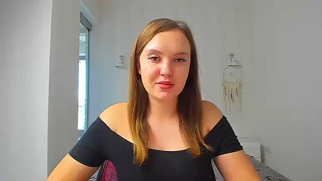 Snapshot of EmmaNorman chatting on September 21, 2025, 12:51 pm EmmaNorman online show from September 21, 2025, 12:51 pm