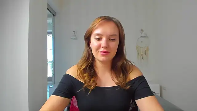 Snapshot of EmmaNorman chatting on September 26, 2025, 1:59 pm EmmaNorman online show from September 26, 2025, 1:59 pm