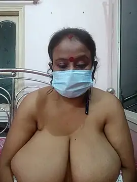 Snapshot of Barna_Love chatting on February 8, 2026, 10:24 pm Barna Love online show from February 8, 2026, 10:24 pm