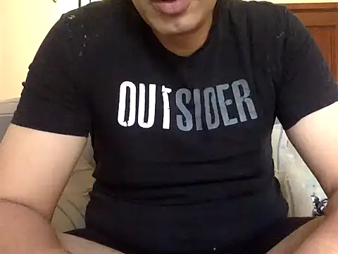 Snapshot of CaiBull chatting on October 9, 2025, 7:50 am CaiBull online show from October 9, 2025, 7:50 am