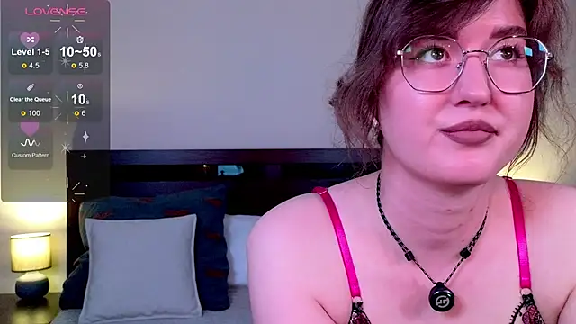 Snapshot of _AlexaFlowers_ chatting on June 24, 2026, 9:30 am AlexaFlowers online show from June 24, 2026, 9:30 am