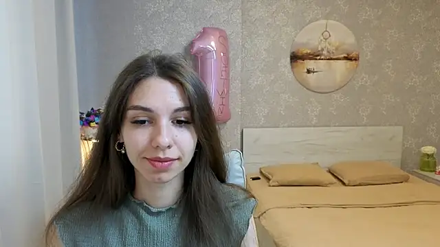 Snapshot of KellyShines chatting on June 17, 2026, 11:23 am KellyShines online show from June 17, 2026, 11:23 am