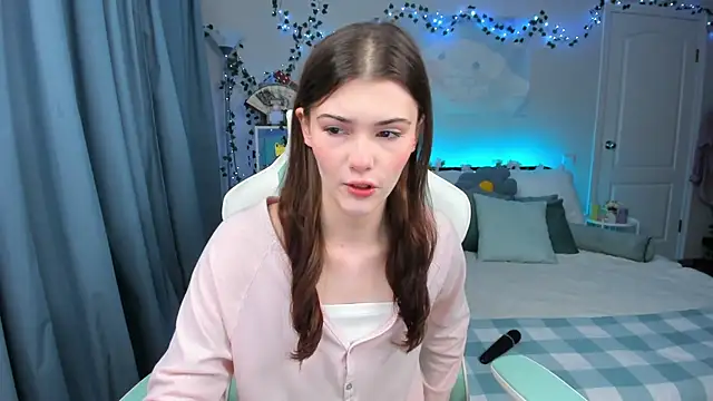 Snapshot of Zoe_Vee chatting on October 23, 2025, 3:28 am Zoe Vee online show from October 23, 2025, 3:28 am