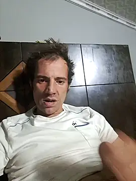 Johan199118 online show from December 18, 2025, 8:37 pm