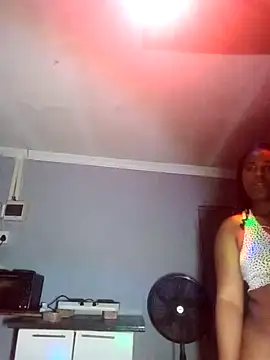 Snapshot of _bigmac2breakers_ chatting on October 16, 2025, 10:33 pm bigmac2breakers online show from October 16, 2025, 10:33 pm