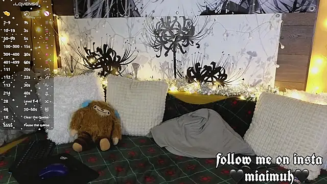 Snapshot of mia__yui chatting on December 18, 2025, 10:05 pm mia yui online show from December 18, 2025, 10:05 pm