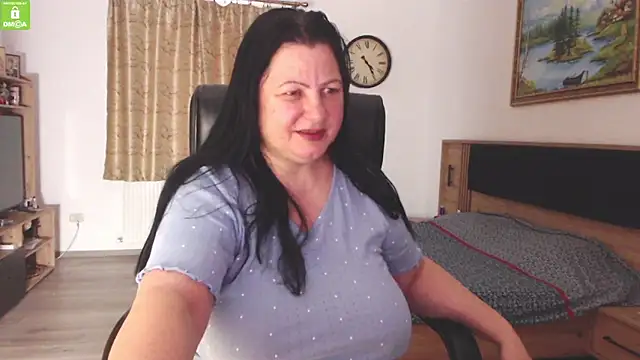 KendraSecrets online show from November 30, 2025, 1:26 pm