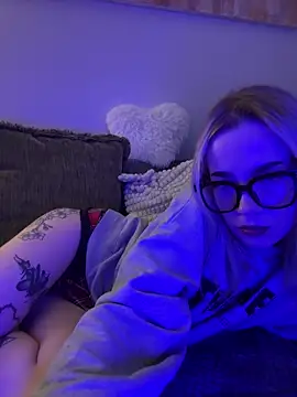 Snapshot of marnemzavar444 chatting on November 30, 2025, 8:02 pm marnemzavar444 online show from November 30, 2025, 8:02 pm