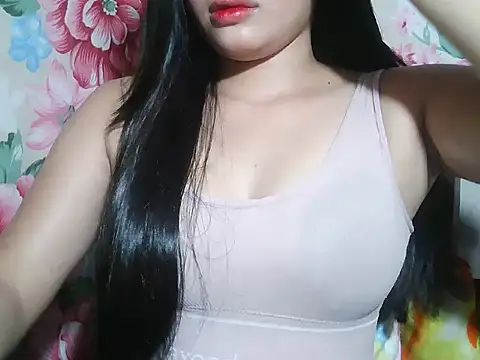 Snapshot of Katie_Winslet chatting on November 7, 2025, 11:49 pm Katie Winslet online show from November 7, 2025, 11:49 pm