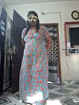 Snapshot of SIMIHOT chatting on April 5, 2026, 9:50 am SIMIHOT online show from April 5, 2026, 9:50 am