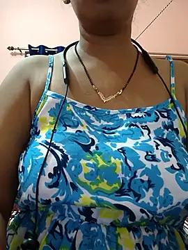 Sonalihot  online show from September 22, 2025, 6:15 am