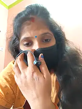 Sonalihot  online show from October 27, 2025, 8:40 am