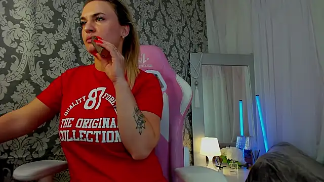 Marie Ellie online show from March 31, 2026, 1:51 am