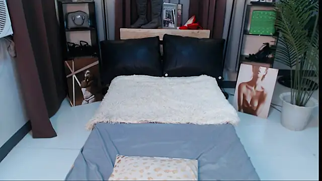 NaughtyAngelaYsobelle69 online show from September 29, 2025, 10:36 pm