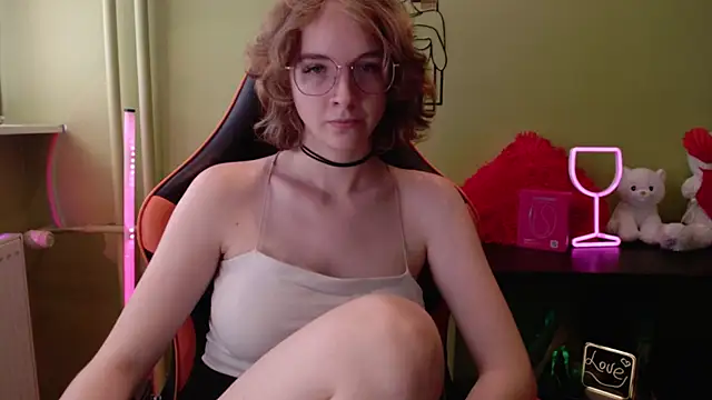 juicyPenny online show from May 26, 2026, 8:21 am
