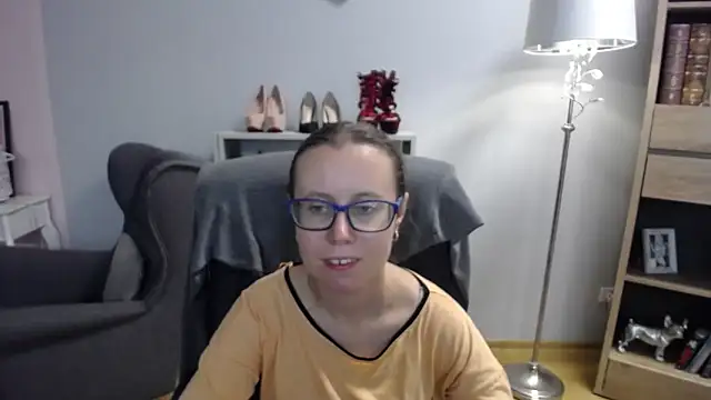 Snapshot of sweetxLizzy chatting on October 9, 2025, 4:21 am sweetxLizzy online show from October 9, 2025, 4:21 am