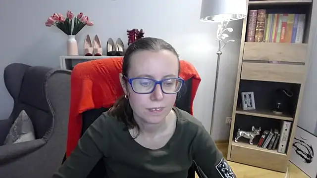 sweetxLizzy online show from November 25, 2025, 5:40 am