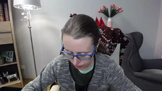 sweetxLizzy online show from February 10, 2026, 5:33 am