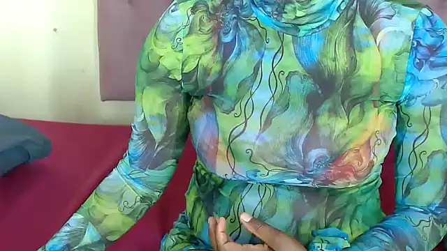 Spaicyxxx online show from September 24, 2025, 8:45 pm