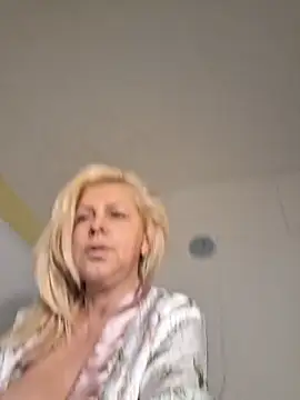 milfevapeccato online show from November 7, 2025, 1:38 am