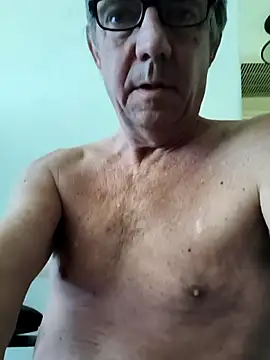 Snapshot of Richard_Crane chatting on December 18, 2025, 1:06 pm Richard Crane online show from December 18, 2025, 1:06 pm