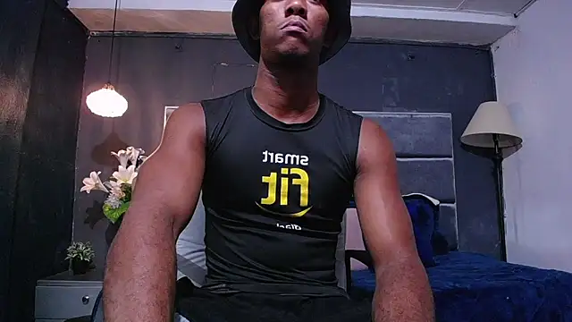 blackbignude online show from December 2, 2025, 1:33 am