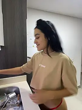 Snapshot of Dakota-Mitchell chatting on November 24, 2025, 10:20 pm Dakota-Mitchell online show from November 24, 2025, 10:20 pm