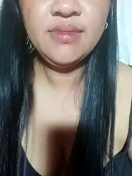 hotolivia34 online show from October 21, 2025, 6:30 pm