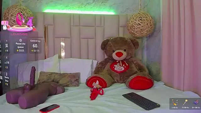 NikkyyRed online show from November 20, 2025, 2:34 am