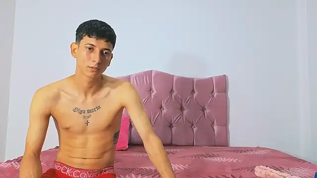 Snapshot of makiandjimmy chatting on November 11, 2025, 7:14 pm makiandjimmy online show from November 11, 2025, 7:14 pm