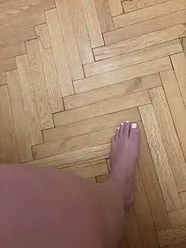 Snapshot of NellyExtraa chatting on February 8, 2026, 6:44 pm NellyExtraa online show from February 8, 2026, 6:44 pm