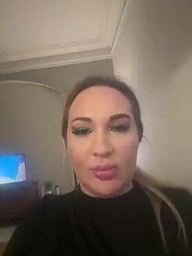 Snapshot of NellyExtraa chatting on March 24, 2026, 10:15 pm NellyExtraa online show from March 24, 2026, 10:15 pm