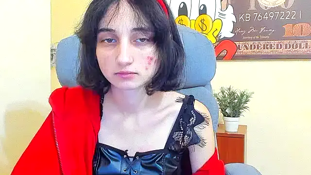 Marri-Stella online show from December 4, 2025, 10:02 am